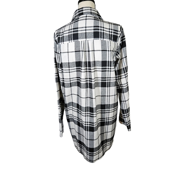 Pretty Little Thing Oversized Button Up Flannel Shirt Dress,Black/White, 6 - Picture 4 of 13